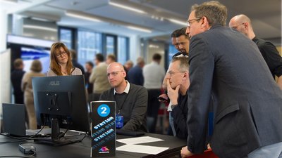 Einige Teilnehmer bei der KI-Expedition an Station 2.